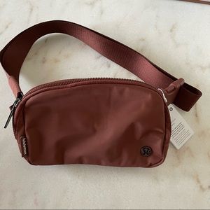 Lululemon everywhere belt bag ancient copper
